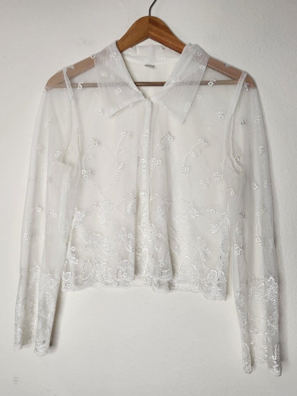 Via 101 Lace Collared Embellished Long Sleeve Button Down Bow Print Top Crop
